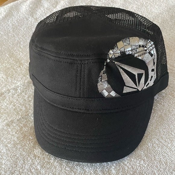 Volcom Accessories - Volcom cargo trucker cap